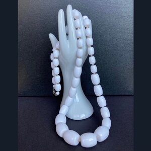 Vintage White Lucite Graduated Bead Necklace 31.5”